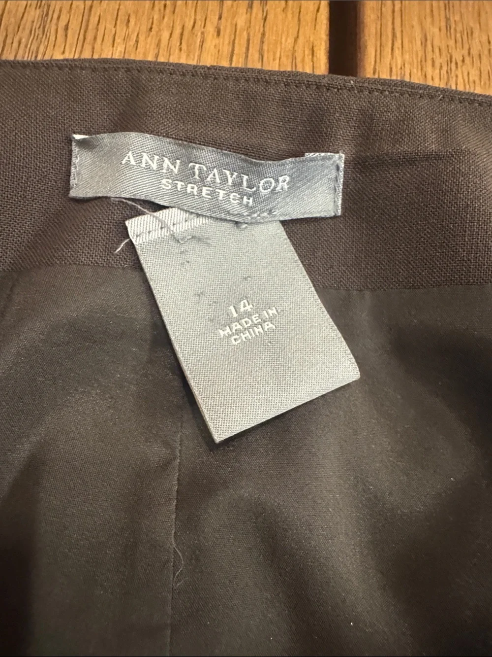 Ann Taylor - Picture 2 of 5